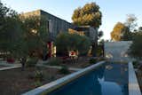 #HouseOverAWall #residence #dynamic #indooroutdoorliving #cantilever #steel #frame #materials #modern #exterior #outside #landscape #pool #LosAngeles #California #BarbaraBestor