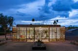 #ValiHomesPrototype #modern #structure #midcentury #exterior #outside #outdoor #landscape #shape #minimal #window #lighting #courtyard #Arizona #coLABstudio

