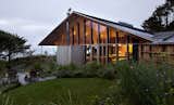 #exterior #modern #Oregon #2010 #architecture #jonesstudio #residence #beach #cannonbeach #lighting #livingroom #seatingdesign #pendantlight #openfloorplan #backyard 