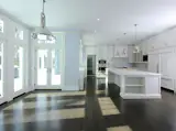 The Boxwood House is a 2014 Architects Challenge winner with an open and airy kitchen thanks to Marvin Ultimate Swinging French doors.
Architect: Mahdad Saniee of Saniee Architects LLC
#Marvin #kitchen #marble #white