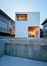 House in Mikage by SIDES CORE - Photo 2 of 5 - 