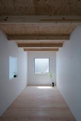  Photo 3 of 5 in beam by Nathan Bahadursingh from Shoji Screen House by Yoshiaki Yamashita Architect & Associates
