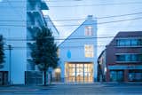  Photo 2 of 6 in Blue Bottle Coffee Nakameguro Cafe by Schemata Architects