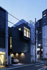 House in Higashiazabu by PANDA - Photo 5 of 6 - 
