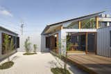 House with Gardens and Roofs by Arii Irie Architects