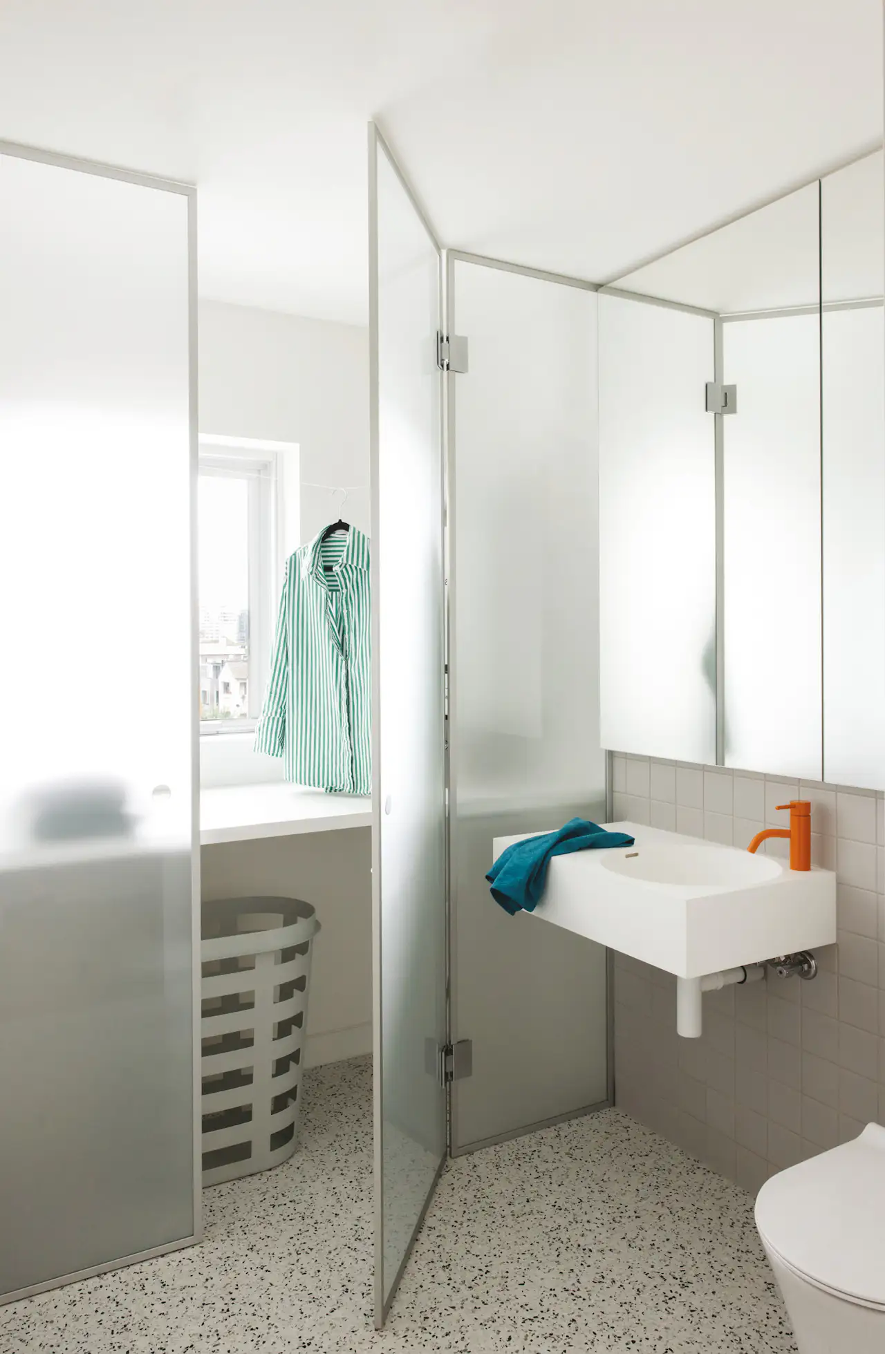View of Photo 12 of 14 in This Melbourne Apartment Has the Coolest Solution for ...