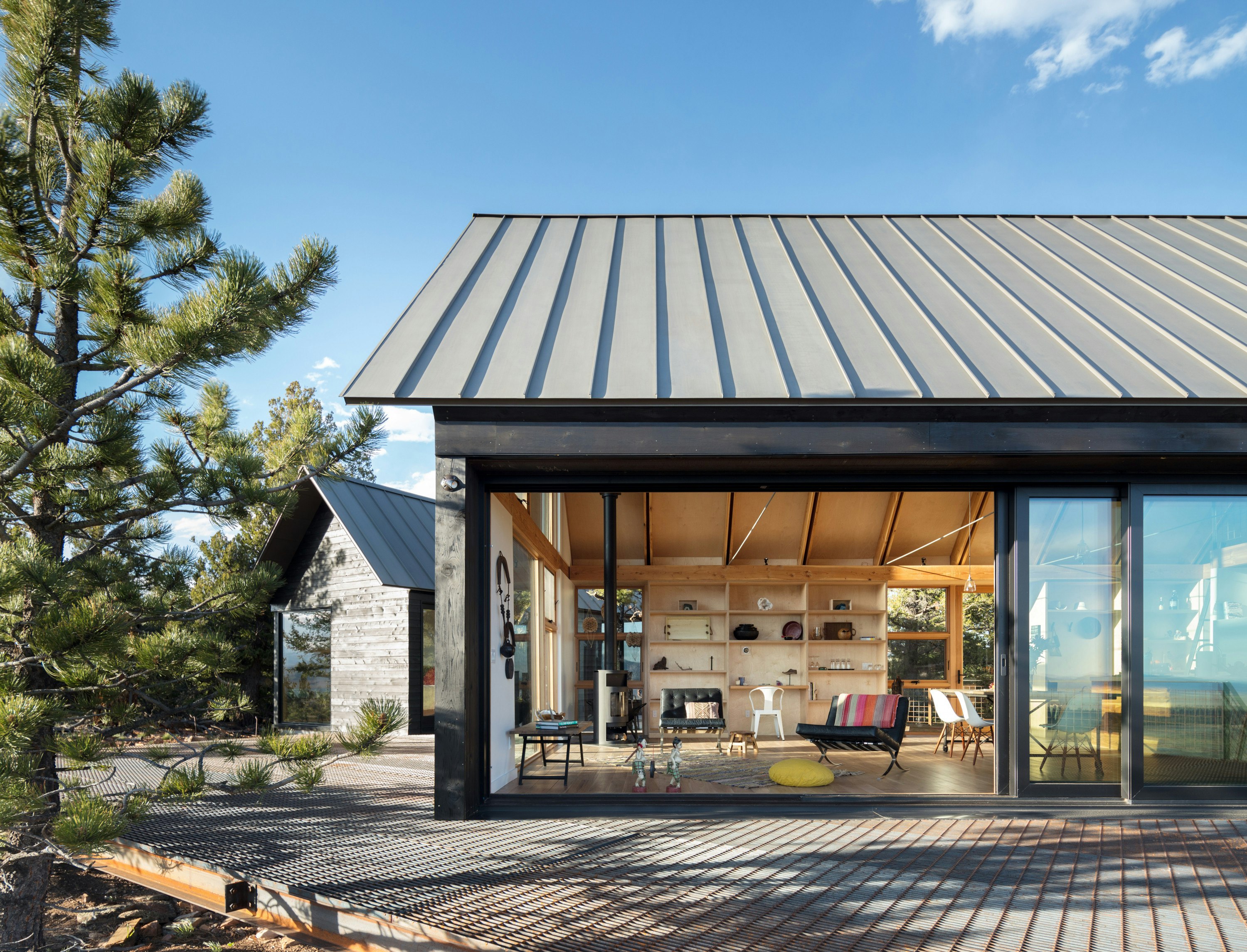 Two Connected Cabins Make Up This Spectacular Retreat in Colorado - Dwell, image size:2290x2290