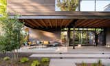  Photo 3 of 12 in Mariposa Garden House by Renée del Gaudio Architecture
