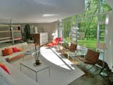 Robert Schwartz’s Schwartz House has a quintessentially midcentury modern interior complete with sunken living room, open floor plan, and iconic midcentury furniture. &nbsp;