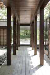 The original covered walkway was rehabilitated, some details restored and others reimagined for the current layout.