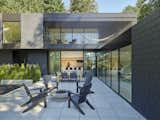 Howard Residence by Architecture Building Culture courtyard