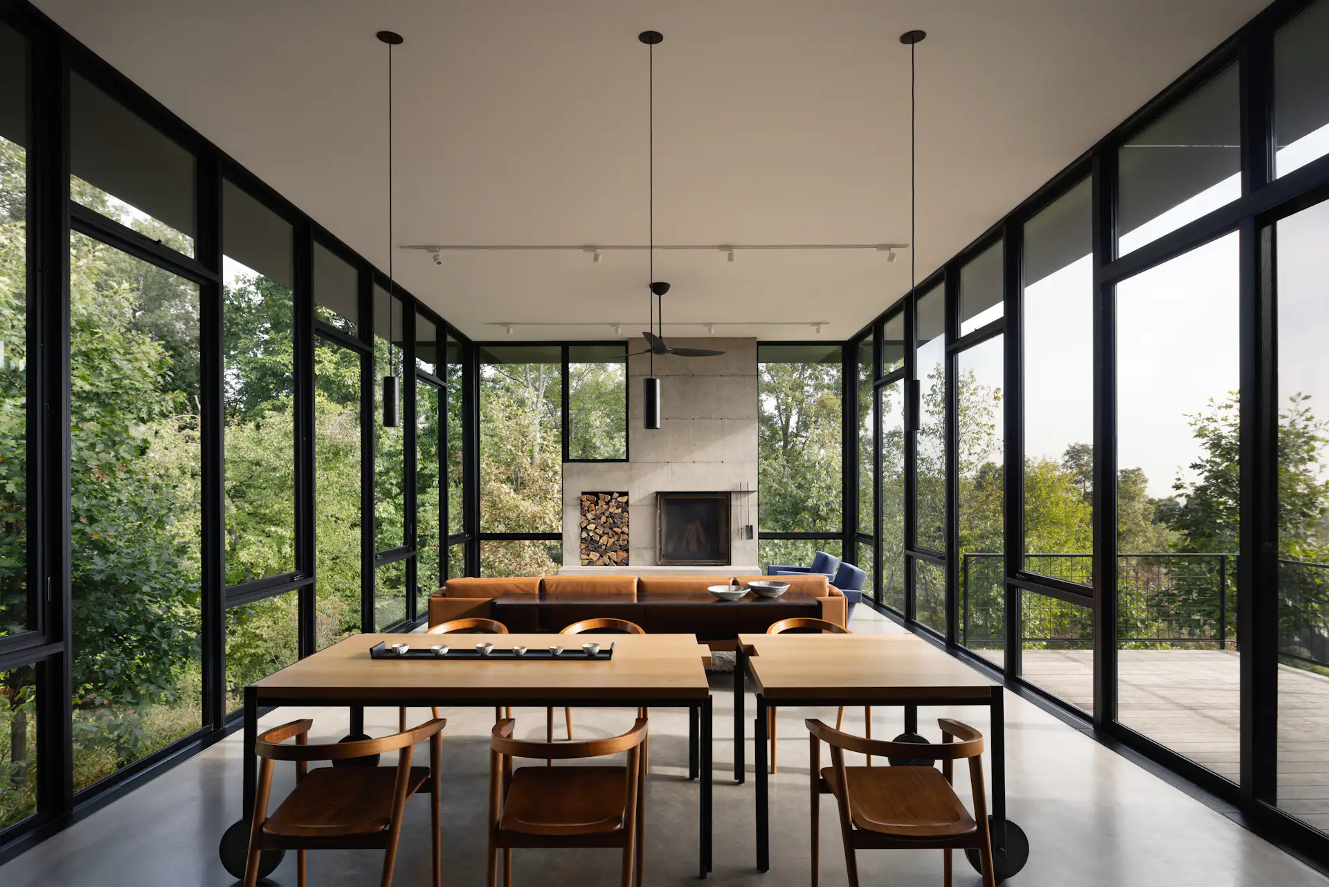 Photo 7 of 19 in Glass-Enclosed Rooms Feel Like They’re Floating at ...