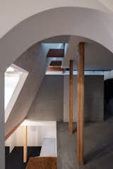 A Family’s Home in Kyoto Balances Light and Darkness With a Diagonal Wall - Photo 7 of 19 - 