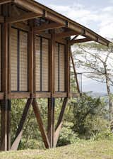 A Woven Facade Ties a Colombian Home to the Lush Landscape and Local Community - Photo 13 of 14 - 