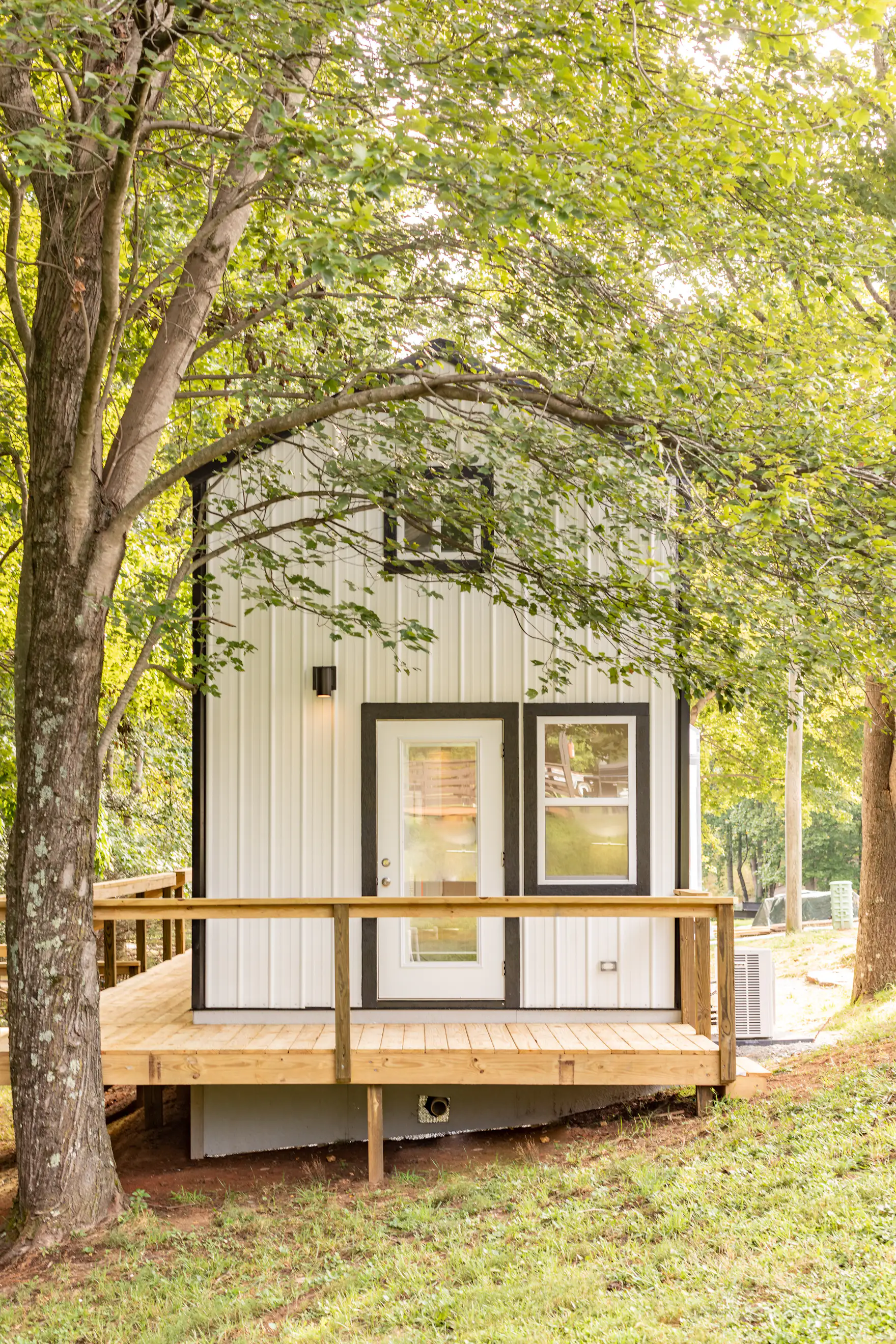 This South Carolina Company Offers Tiny Cottages With Off-Grid ...