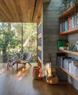 Interior of Moss Rock by Swatt Miers Architects