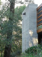 Exterior of Moss Rock by Swatt Miers Architects