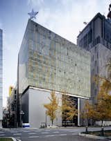 The external walls of the LVMH headquarters in Osaka were fabricated from onyx plates sourced from Pakistan, which were sliced down to four millimeters thick before being sandwiched between glass plates.&nbsp;