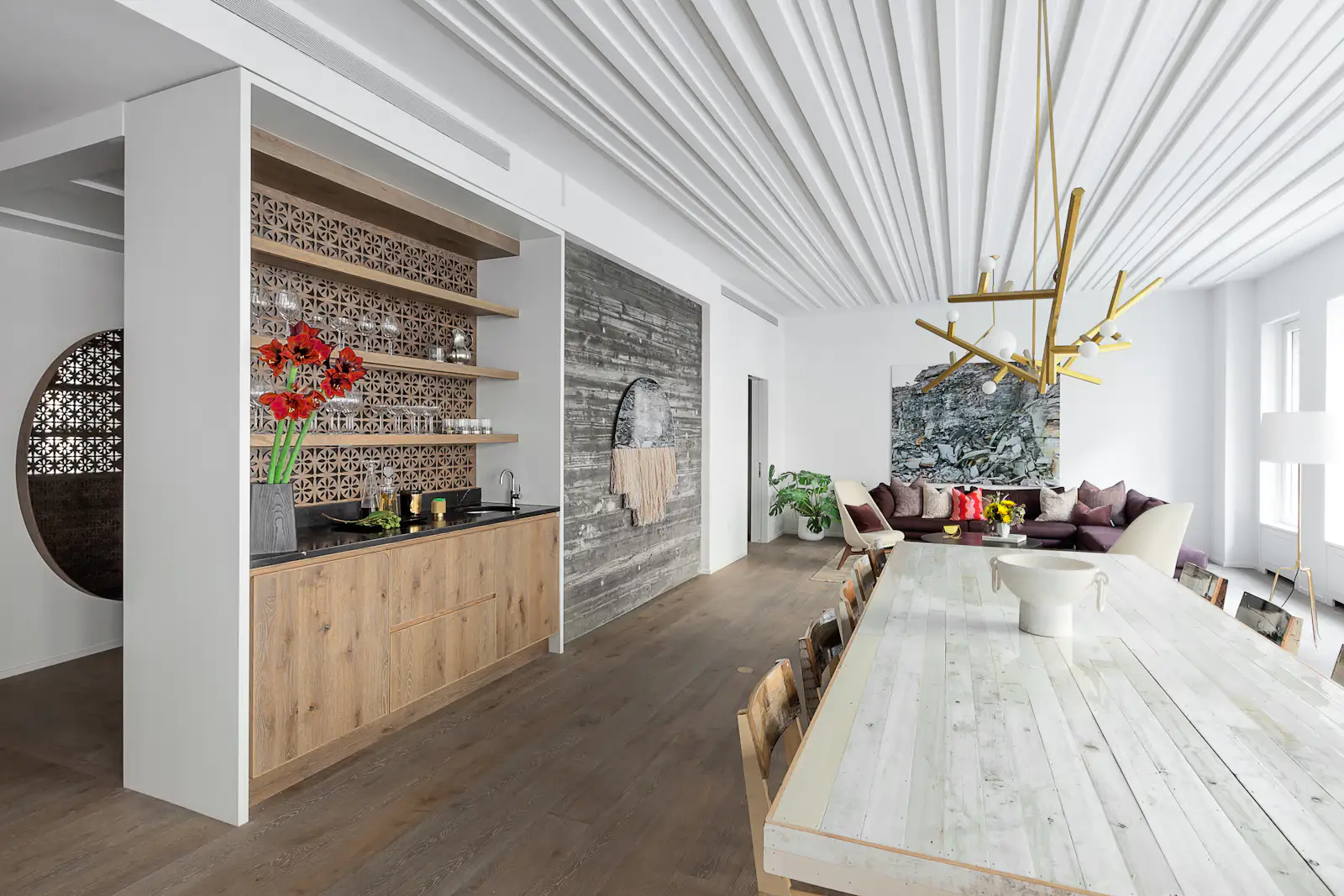 Picture of Photo 1 of 6 in 6 Home Wet Bars That Will Inspire You to Up Your ...