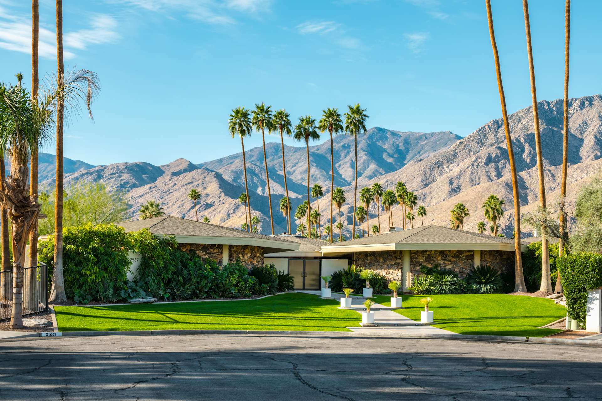 Photo 1 of 19 in Own William Krisel's Palm Springs Pod House For 2.5M