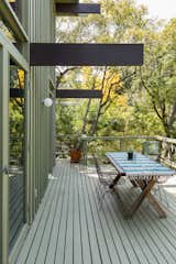 The expansive decks and patios enable indoor/outdoor living and easy entertaining.&nbsp;
