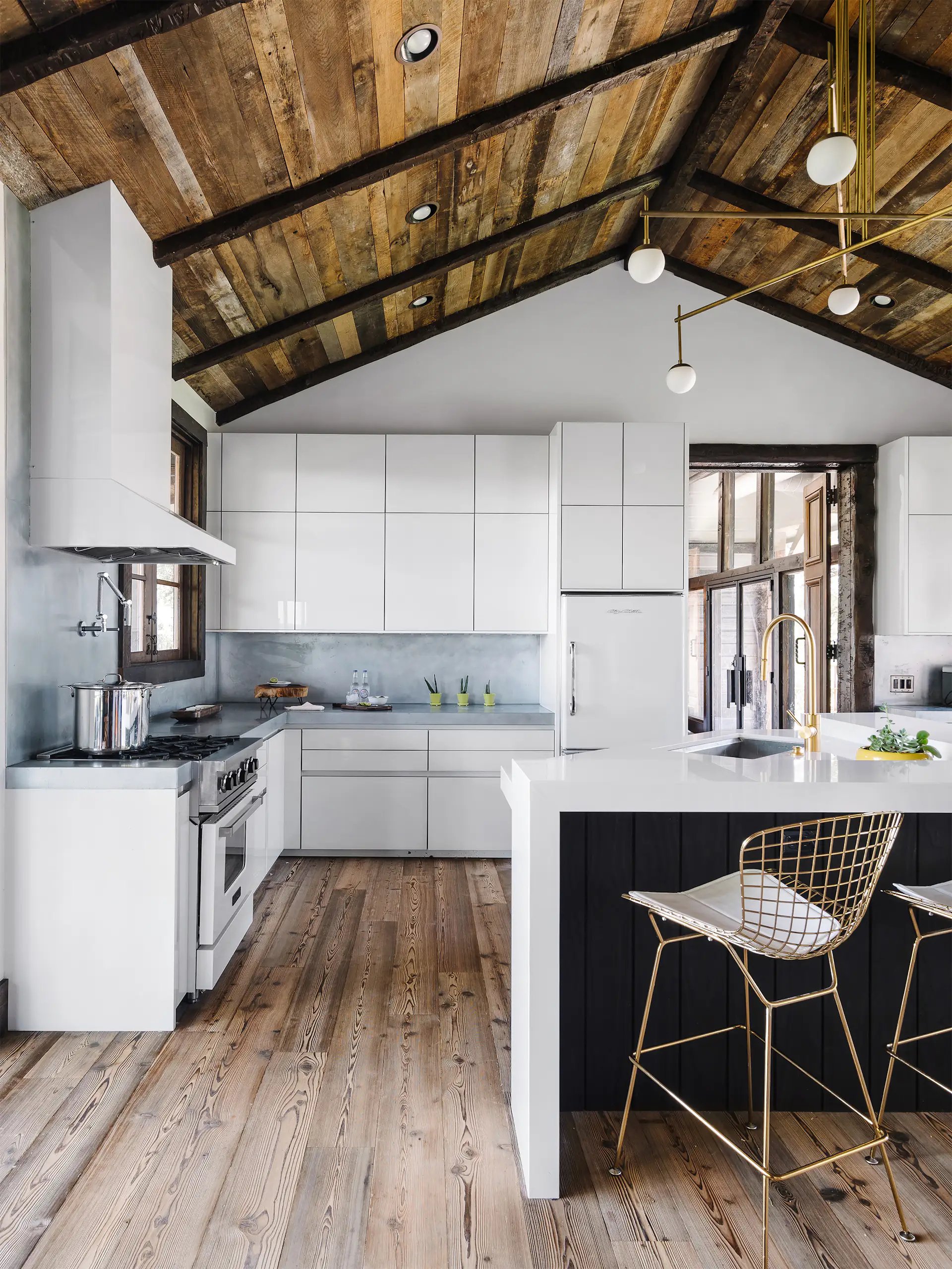 Photo 4 of 13 in An Old Texas Ranch Becomes a Spectacular Family Haven ...