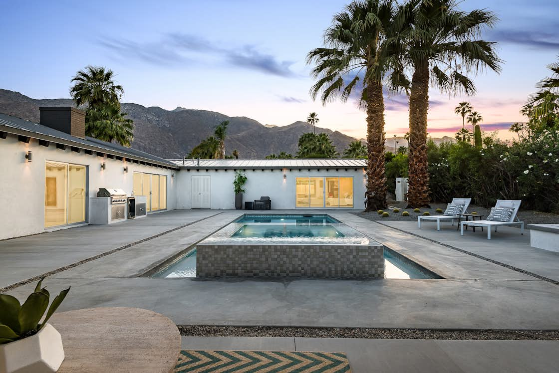 Photo 14 of 16 in An Updated Palm Springs Estate Lists For $2.4M - Dwell