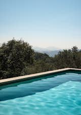 The solar-heated pool and spa enjoy spectacular scenery.&nbsp;