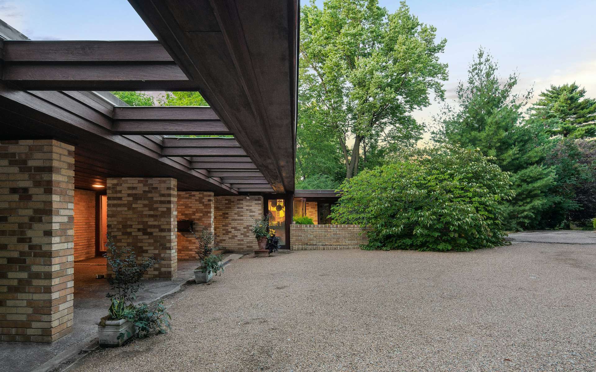 Photo 2 of 16 in Frank Lloyd Wright's SondernAdler House Is Heading to Auction Dwell