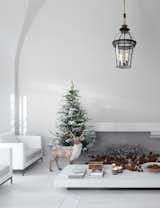By using the same tones throughout the apartment, Alan unifies the residence; creates the illusion of more space; and allows for greater depth, texture, and warmth to be added to each individual room. It also helps serve as the perfect backdrop for elegant and understated holiday decor.&nbsp;