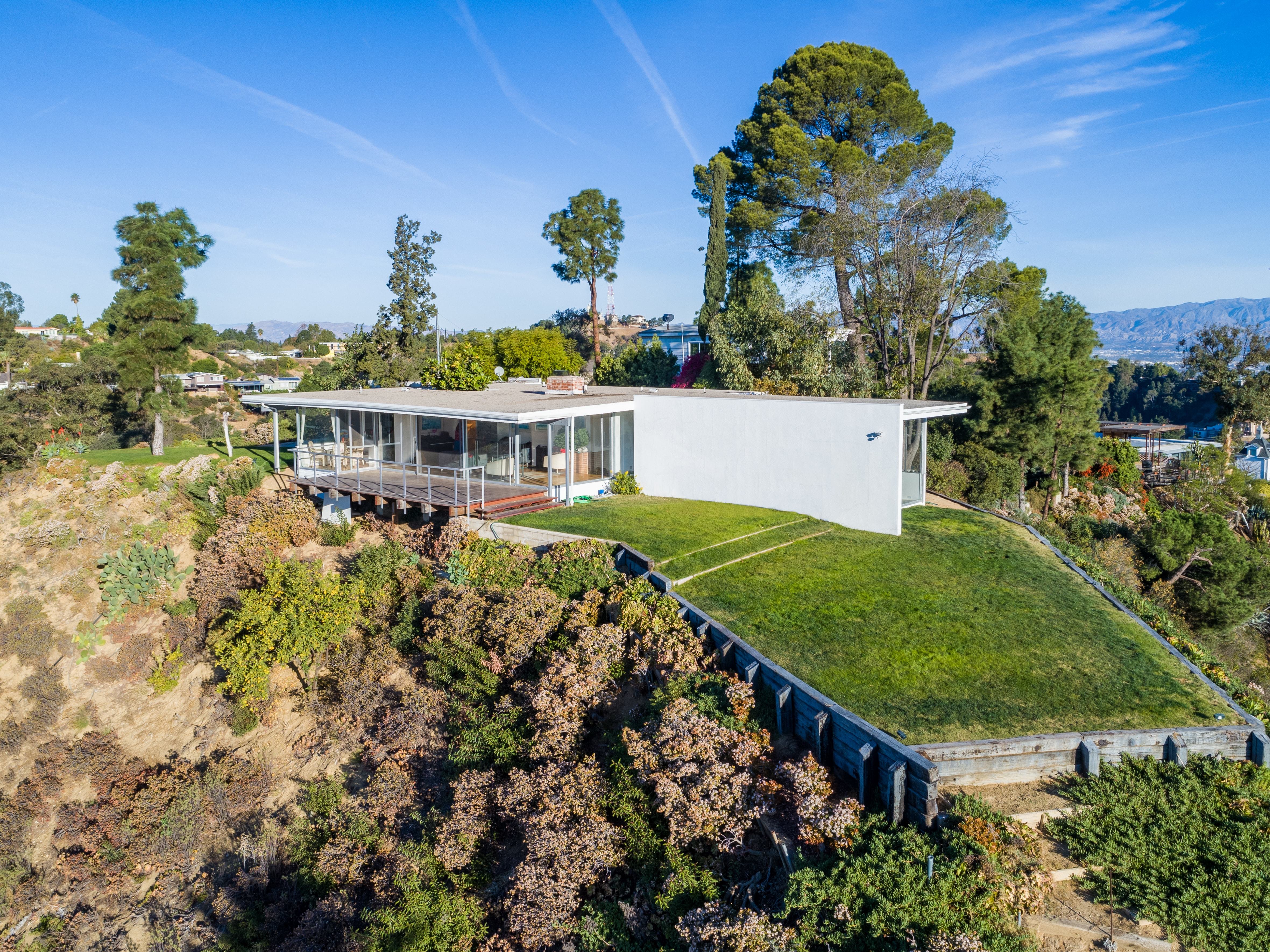 Richard Neutra's Iconic Chuey House Hits the Market For $6.25M - Dwell