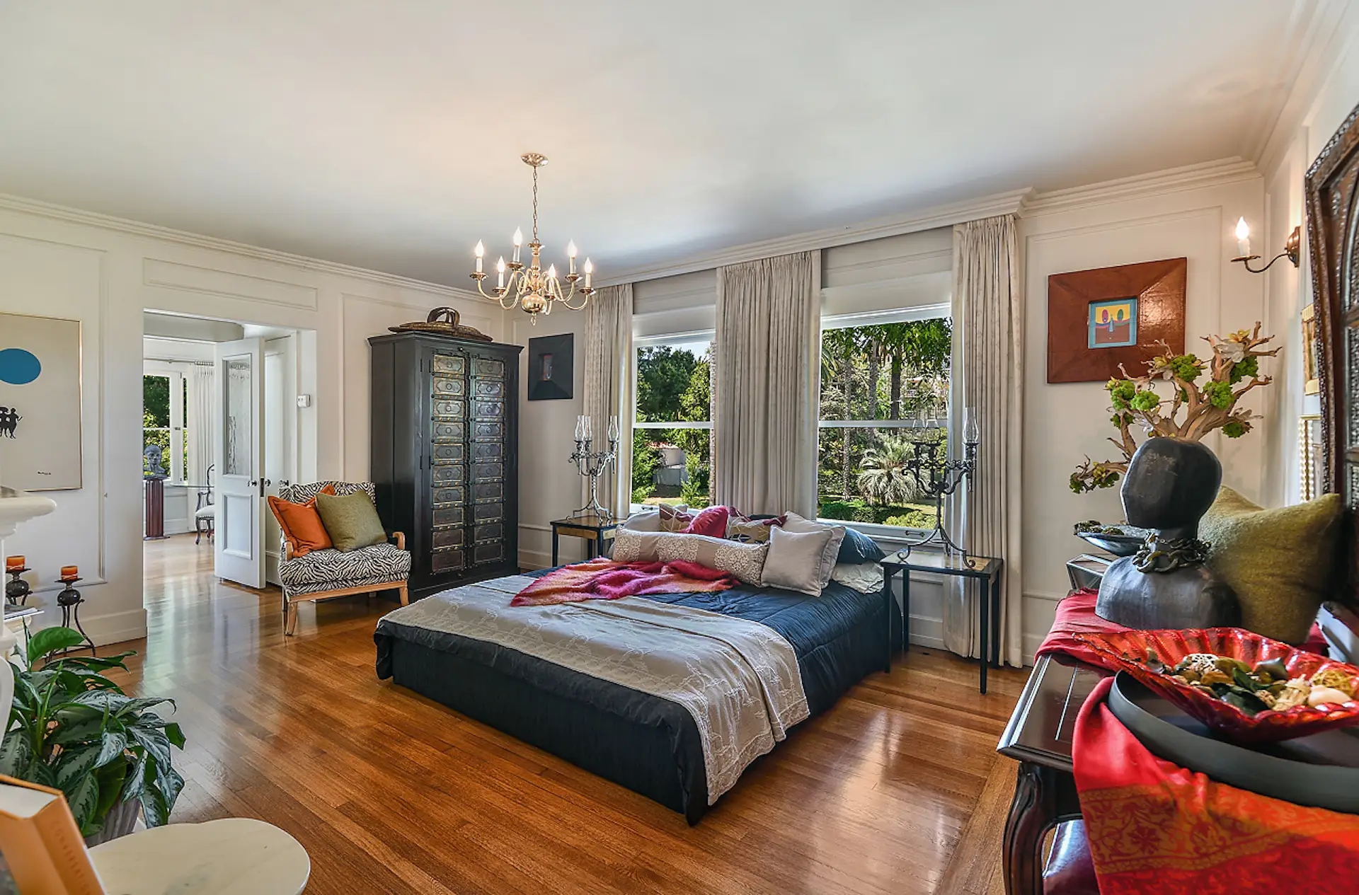 Muhammad Ali’s Hancock Park Mansion Hits the Market For 17M Dwell