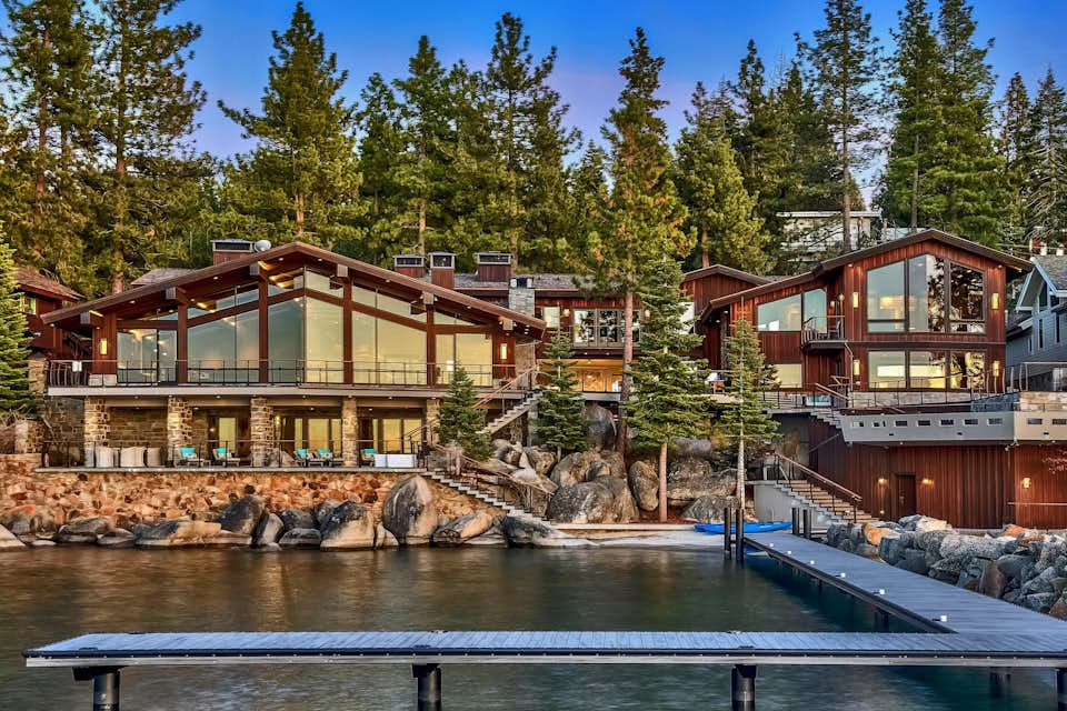 A Midcentury Lake Tahoe Mansion Where Frank Sinatra Used to Hang Out ...