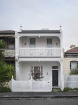 Built in the late 1800s across Australia, Victorian terrace houses feature cast-iron ornamentation, an inexpensive way of decorating the exteriors.