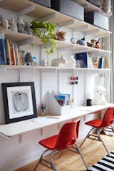 Cohen added floor-to-ceiling shelving from Rakks including a low shelf which works perfectly as a double desk for her children and that is also a very efficient use of space.&nbsp;