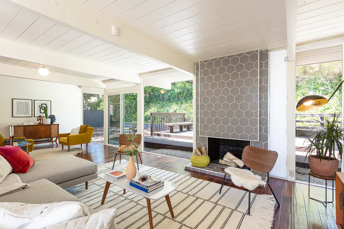 Sequoyah Hills Eichler Home by Claude Oakland Dwell