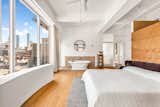 Bedroom in Susan Sarandon’s Chelsea Duplex Loft