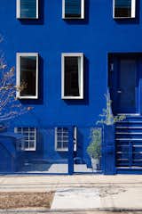 An All-Blue House in Bushwick Brings Big Color to the Neighborhood - Photo 2 of 13 - 