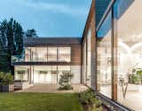 Exterior and House Building Type  Photo 6 of 18 in Leipzig Estate by NanaWall