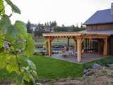 Sustainable Redwood Stars in an Oregon Architectural Showcase
