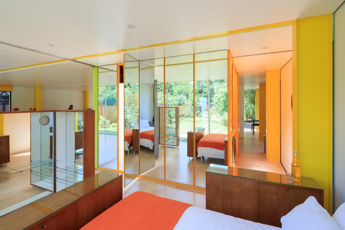 Photo 2 of 14 in Fully Renovated, Wimbledon House by Richard Rogers