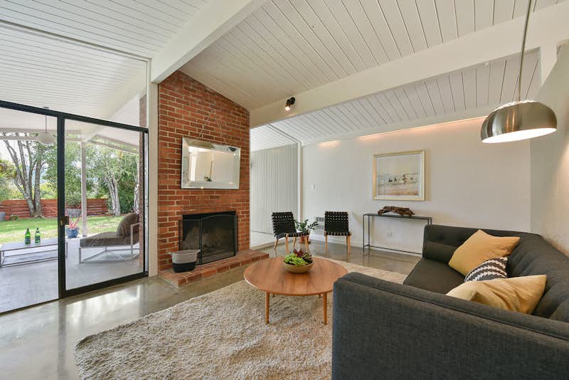 Photo 10 of 11 in Real Estate Roundup 10 Midcentury Modern Eichlers