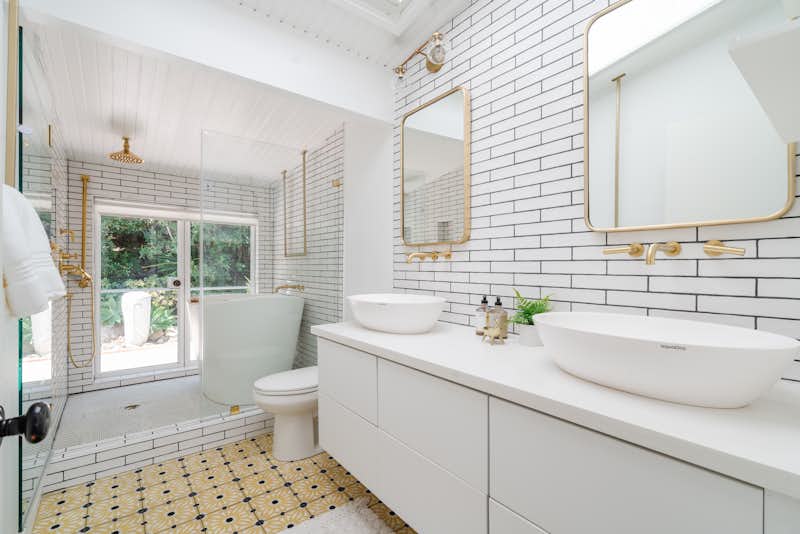 Photo 4 of 8 in Emma Stone Lists Her Bright Malibu Midcentury at 4.3M