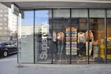 Full mounted dubbel glazed glass panels to maximalize the retail products inside