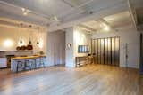 Photography Studio - New York City
#NewYork  #interiordesign #architecture #architects #photography #light #studio #contemporary #modern #tomdixon #kitchen #nyc #usa #design #nice #inspiration #designer #interiordesigner #furniture #interior 
