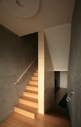 Staircase, Wood Tread, and Metal Railing  Photo 12 of 15 in Sunrise House by buchanan architecture
