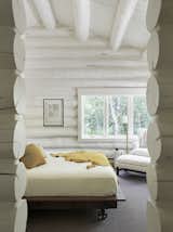 Guest room.