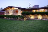 The "Californian" model is an "L" shaped house.