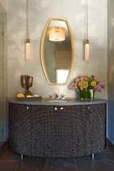 Mirror, mirror on the wall, is that the Presidio Ceiling fixture in your relection?

#BoydLighting #lighting #bathroom #bathroomlighting #flushmount #flushmountlighting