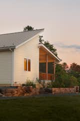 Prefabricated net-zero home by Deltec Homes